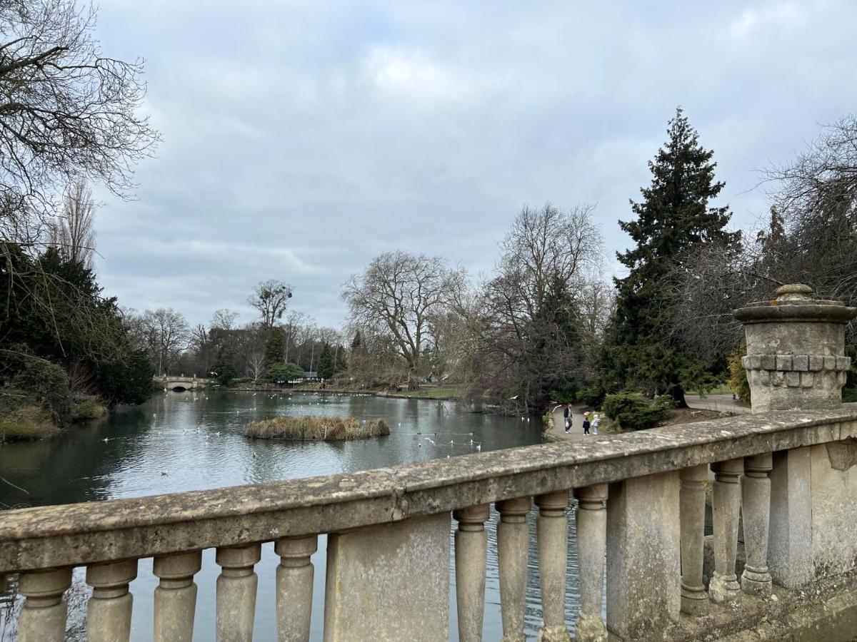 Premium Deal L Hill View Home L Last-Minute Offer L Cheltenham L Aj Properties L Perfect For Short Or Long Stays L 4Beds 4Bedrooms Bagian luar foto